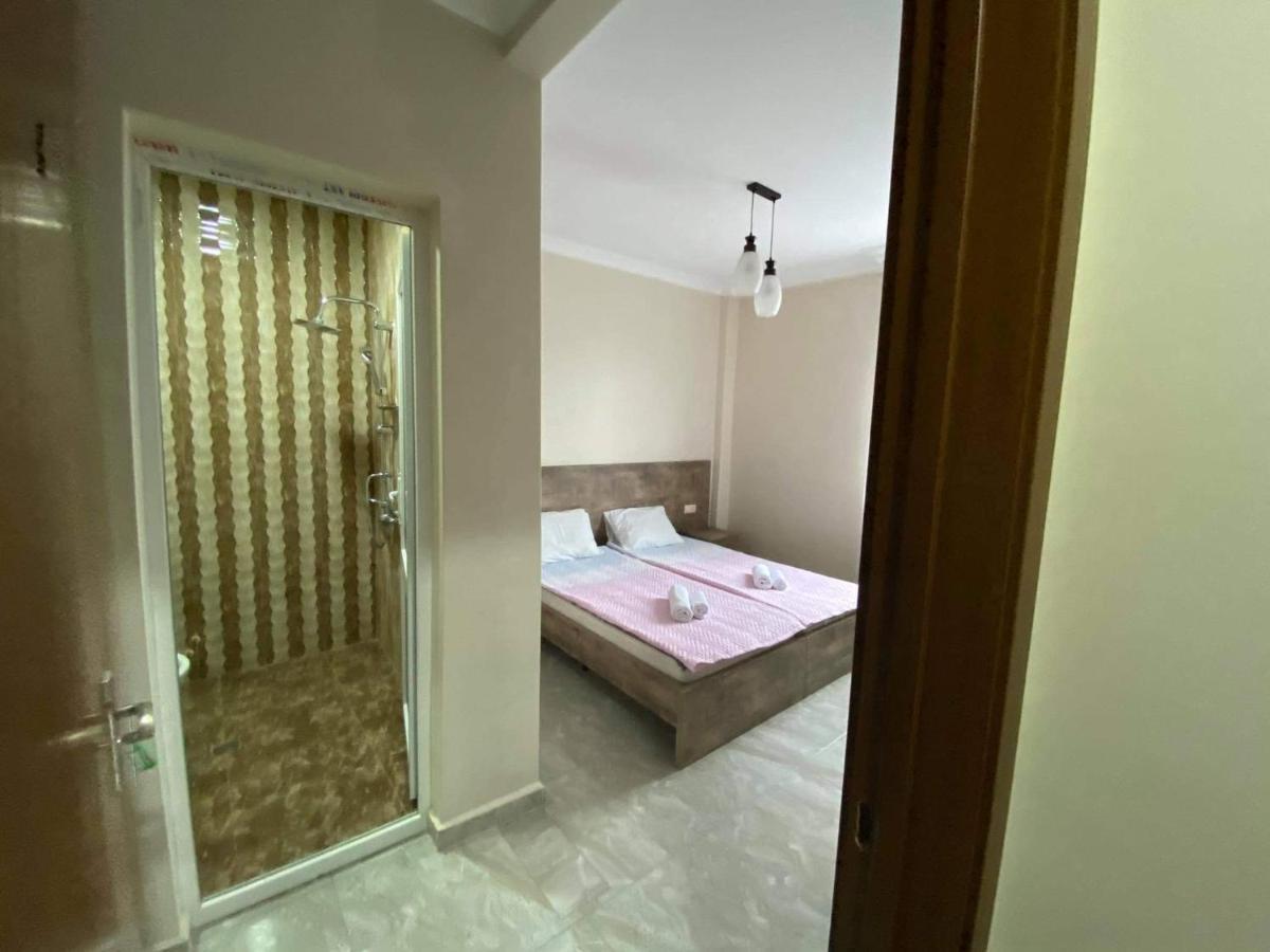 Family Hotel Batumi Kültér fotó